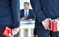 swieta biuro prezent