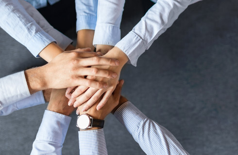 Zakupy w niedzielę i brak podwyżki PIT i CIT - co zostanie z wyborczych obietnic