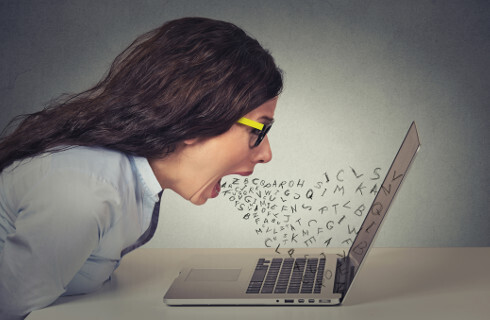 Granatem odłamkowym w hejt w internecie - za stalking do 10 lat więzienia