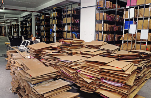 Gdzie szukać dokumentów sprzed lat potrzebnych do złożenia wniosku o emeryturę