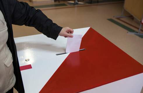 wybory glosowanie urna