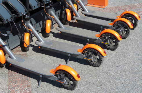 Będzie definicja hulajnogi i zasady jazdy na niej