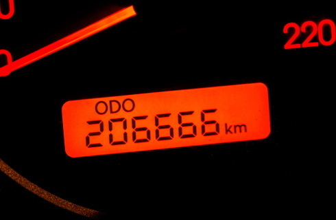 5 lat nie tylko za cofanie licznika. Uważać muszą też taksówkarze i kierowcy ciężarówek