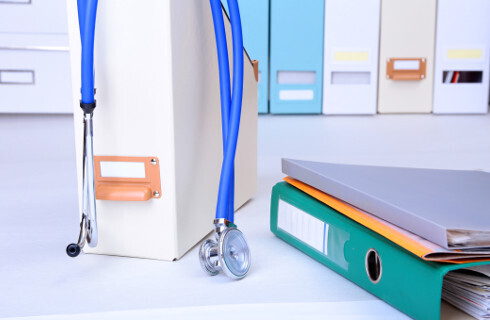 Czy brat nieprzytomnego pacjenta ma, bez upoważnienia, dostęp do informacji o stanie jego zdrowia?