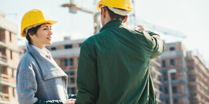 budowa dzwig zuraw kask