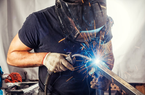 Nie wszystko da się zrobić zdalnie - koronawirus uderza w technika i branżówki