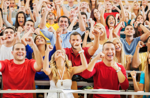 student studenci koniec nauki wakacje