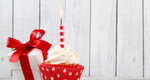 prezent urodziny swieczka