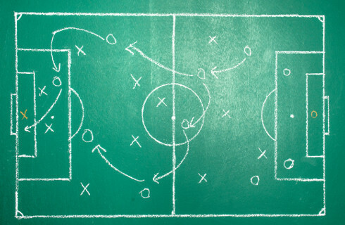 TSUE: Zwykłe sądy mogą kontrolować transfery zawodników