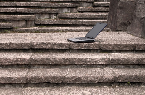 E-droga do urzędu wyboista dla najsłabszych