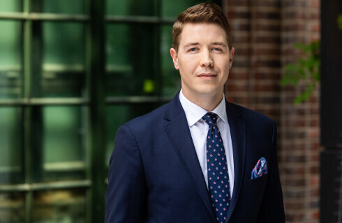 Wyższe opłaty dla firm przy dochodzeniu małych i dużych roszczeń