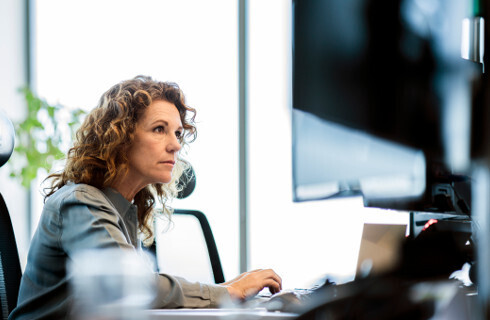 88 proc. firm w Polsce, które wdrożyło pracę zdalną, stawia na model hybrydowy. Badanie EY