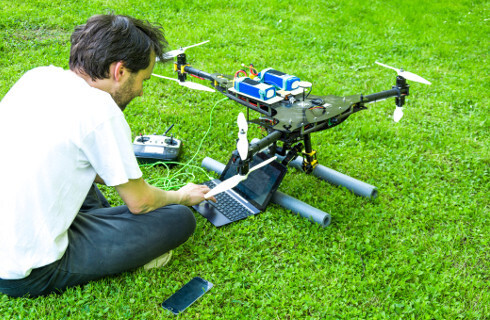 Operatorzy dronów będą musieli wykupić polisę OC