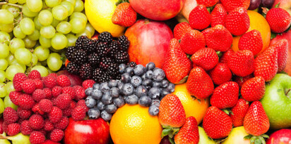 owoce jagody truskawki jablka maliny jezyny