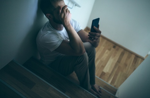 Samobójstwo w zakładzie to nieszczęście pracownika i kłopoty pracodawcy