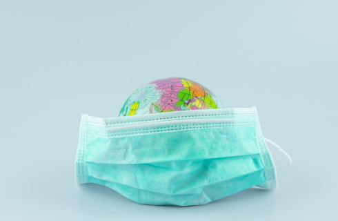 Maseczka na brodzie, zakaz tylko w rozporządzeniu