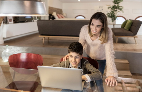 dziecko lekcje dom koronawirus