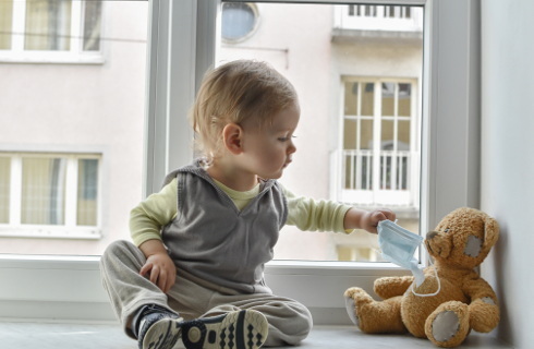 Standardy ochrony dzieci. Placówki medyczne mają pół roku