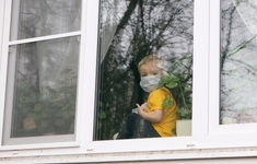 koronawirus maska maseczka kwarantanna dziecko