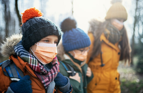 koronawirus maseczka maska dzieci