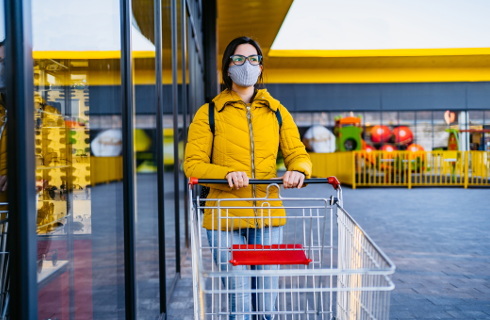 Handel domaga się jasnych przepisów w sprawie maseczek