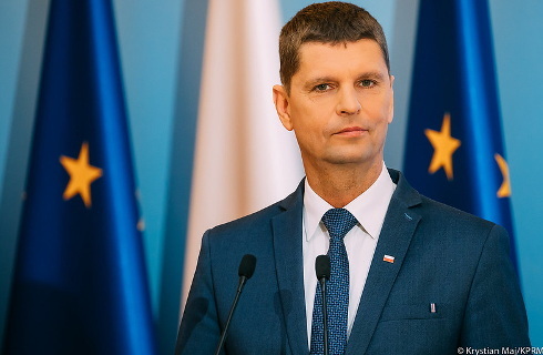 Być może w szkołach trzeba będzie nosić maseczki