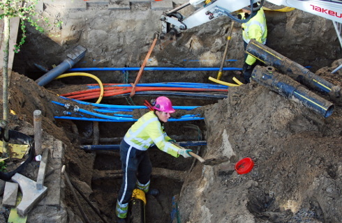 Światłowody nie zawsze potrzebne, a kanały na nie są zmorą zarządców dróg