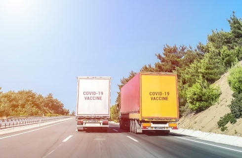 Szpitale uniwersyteckie powinny dostawać zamrożone szczepionki