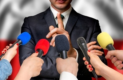 konferencja prasowa rzecznik polityk