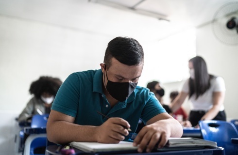 egzamin pisemny maseczka