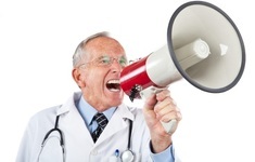 lekarz protest megafon stetoskop