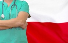 lekarz polska flaga stetoskop