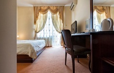 hotel pokoj telewizor