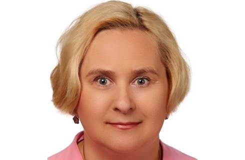 Sędzia Wręczycka: Orzekanie na posiedzeniach niejawnych może godzić w prawa stron