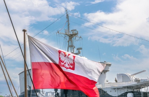 Sejm uchwalił ustawę „Bezpieczny Bałtyk” - nowe zasady użycia broni