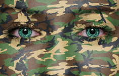 kobieta zolnierz kamuflaz