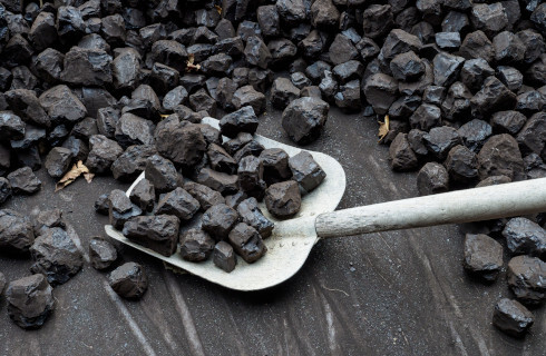 Rząd chce, by samorządy sprzedawały węgiel mieszkańcom