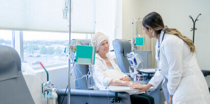 onkologia chemioterapia kobieta lekarka