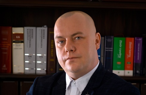 Rajski: Gdy długo czekamy na orzeczenie o niepełnosprawności, złóżmy wniosek do OPS o kontynuację świadczeń