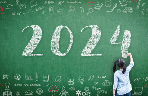 rok 2024 tablica dziewczynka