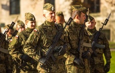 wojsko zolnierze parada marsz