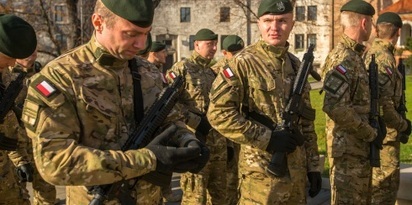 wojsko zolnierze parada marsz