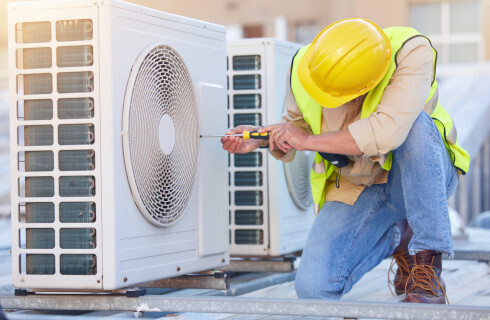 mezczyzna kask wentylator