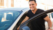 kierowca mezczyzna samochod