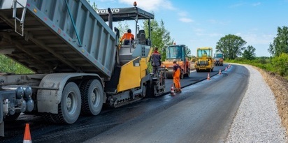 roboty drogowe asfalt walec