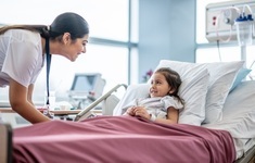 szpital dziecko pielegniarka