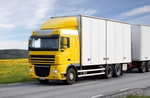 ciezarowka przyczepa