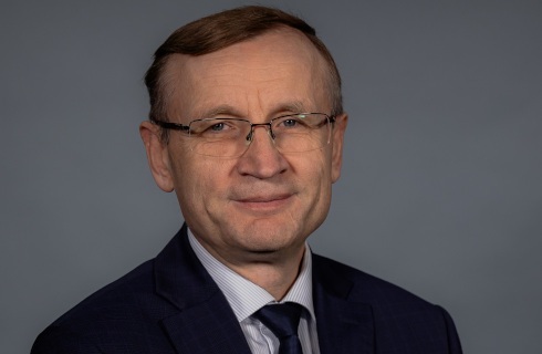 Prof. Rogalski: Ograniczenia antykoncentracyjne dotyczą też przejmowania aptek