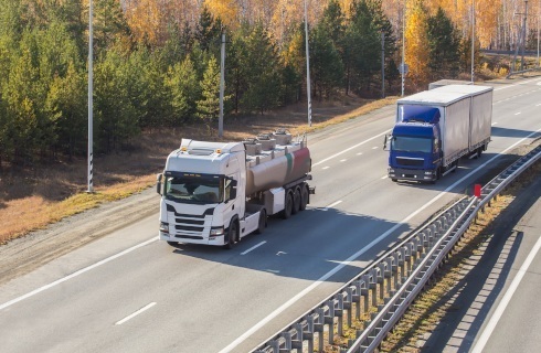 Więcej dróg będzie płatnych, wzrosną też stawki opłat
