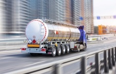 ciezarowka cysterna naczepa